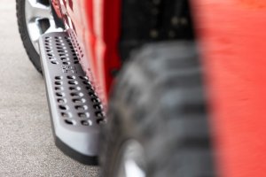 Dodge Ram 1500 Running Boards - Rough Country - RPT2 - Black - '09-'10